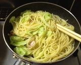 キャベツとベーコンのペペロンチーノ♡作り方6写真
