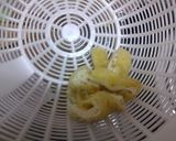 麩と油揚げの味噌汁作り方1写真