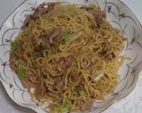 ゴマ油の風味が美味　塩焼きそば作り方3写真