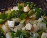 鶏肉とマカデミアナッツの炒め物作り方5写真