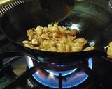 鶏肉とマカデミアナッツの炒め物作り方7写真