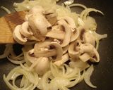 じゃがいもの重ねグラタン＊茸と玉葱ソース作り方2写真