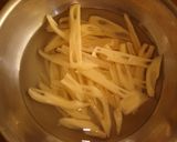 鶏胸肉とレンコン・小松菜のゆず胡椒炒め作り方3写真