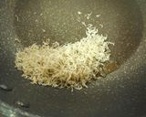 ご飯の友　大根葉の梅ジャコ炒め　どすぇ作り方3写真