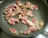 豚肉とにんにくの芽の赤ワイン炒め作り方3写真