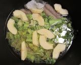 りんご入り! ポークソーセージのスープ作り方4写真