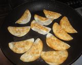 餃子の皮で★納豆包み焼き作り方3写真