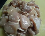 鶏もも肉とマカデミアナッツ炒め作り方1写真