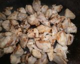 鶏もも肉とマカデミアナッツ炒め作り方3写真