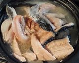 鮭のアラとじゃがいもの塩麹スタミナ煮作り方3写真