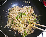 しらすとセロリとピーマンの炒めもの作り方5写真