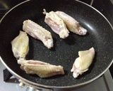 大根と手羽の煮物(*´□`*)作り方3写真