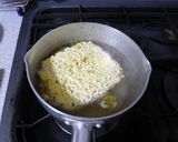 豚キャベピーマンカップ焼きそば作り方2写真
