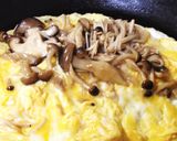 キノコいっぱいオムレツ（バター醤油味）作り方7写真