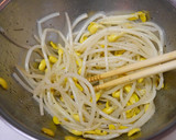ヘルシー♪豆もやしとササミの和え物作り方4写真