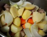 簡単♪旨い！鶏肉で☆肉じゃが☆カレー風味作り方4写真