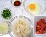 花びら茸とトマトのかき玉スープ作り方1写真