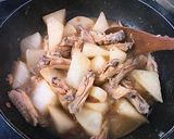鶏のスペアリブで作る飴色手羽大根作り方6写真