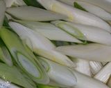 鶏肉の塩麹漬けとネギのさっぱり炒め作り方3写真