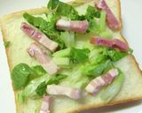 セロリと胡桃とベーコンの塩昆布トースト作り方3写真