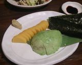 切るだけ!アボたく海苔巻き作り方3写真