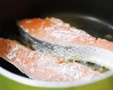 鮭のムニエルきのこクリームソース作り方2写真