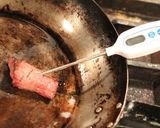 28.鹿ロース肉ポワレブルーベリーソース作り方1写真