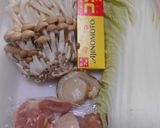 鶏肉と白菜入りトマト味の鍋焼きうどん作り方1写真