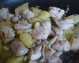 チキンとじゃがいもの♡バジルパスタ作り方5写真