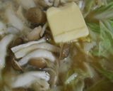 鶏肉と白菜の味噌煮込み鍋・バターのせ作り方10写真
