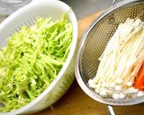 タジン鍋！豚肉とたっぷりキャベツ千切り鍋作り方1写真