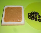 ピーナッツバターとオリーブのトースト♣作り方1写真