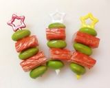 お弁当に♪＊カニカマと枝豆の彩りピック＊作り方3写真