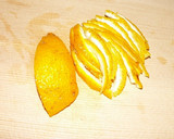 だしを取った昆布に柚子を加え佃煮作り方1写真