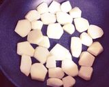 豚肉と里芋の甘めな炒め煮♡作り方1写真