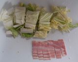 電子レンジでベーコンと白菜の塩バター蒸し作り方1写真