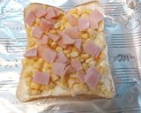 簡単！時短！食パンでハムコーンパン作り方3写真