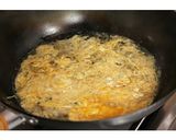残ったタネで作る『ギョウザ卵あんかけ丼』作り方4写真