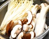 余ったきのこで！シンプル塩味きのこ肉巻き作り方1写真