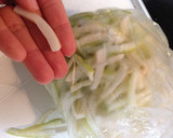 ★大根の皮と油揚げのきんぴら★作り方1写真
