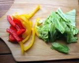 お弁当に♪野菜のマヨカレー炒め作り方1写真