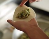 キャベツたっぷりのニラ入り餃子作り方9写真