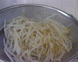 青じそドレッシングで簡単！もやしサラダ♬作り方1写真