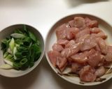 鶏ムネ肉と厚揚げの味噌炒め(^_^)作り方1写真