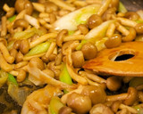長ネギとしめじのはちみつ味噌バター炒め☆作り方2写真