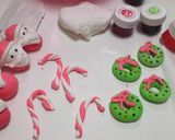 マシュマロで作るケーキにのせるサンタ作り方7写真