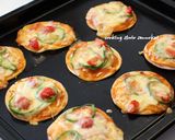 餃子の皮で一口プチピザ作り方3写真