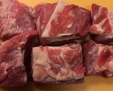 牛バラ肉の赤ワイン煮込み作り方1写真