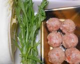 鶏肉団子と白菜のピリ辛ケチャップ煮作り方1写真
