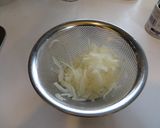 材料はこの4つだけ。サバ缶の簡単パスタ。作り方4写真